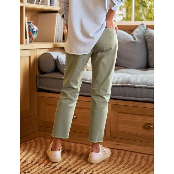 Frank & Eileen Wicklow Size 6 Crop Chinos Pants Sage Green Stretchy - Picture 2 of 11